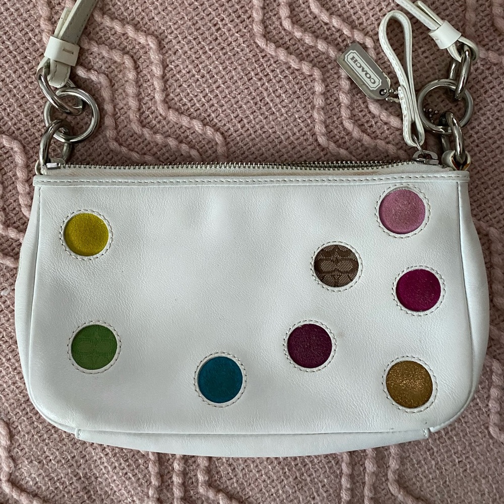 Coach Limited addition polkadot leather purse in great condition!